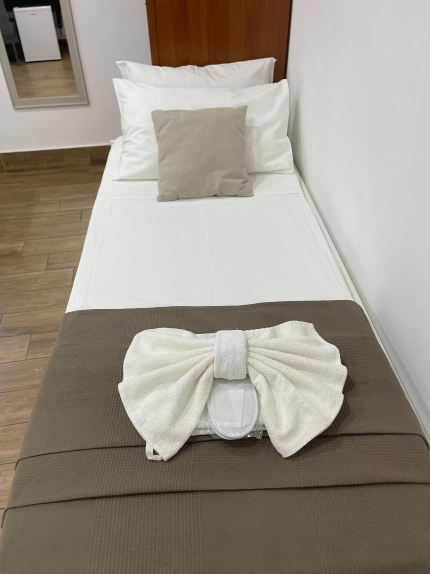Beb Sott O Pont Napoli Apartment Екстериор снимка